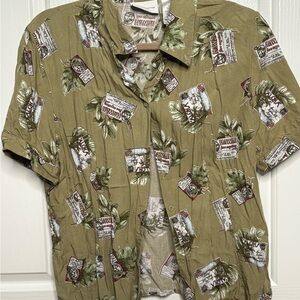 Green Hawaii button up!
